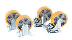 Hjulsæt med to forbundne polyhjul med bremser og to faste hjul.