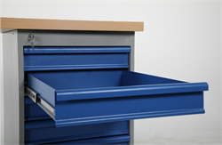 Bord med 6 skuffer. 2000 mm, laminat